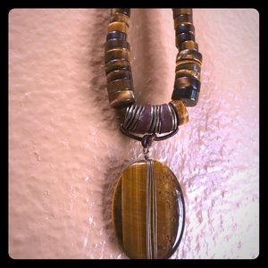 Gorgeous stone necklace